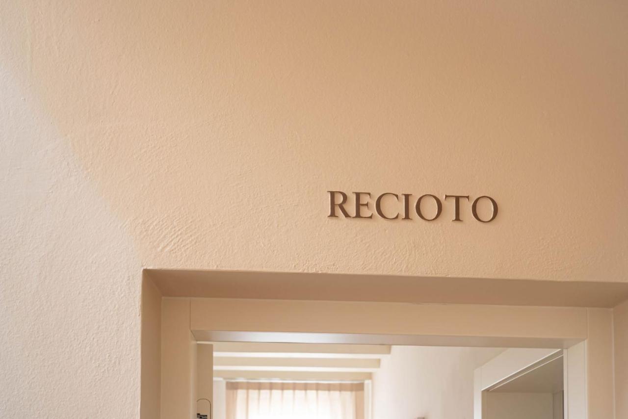 Calcirelli Suites Верона Экстерьер фото
