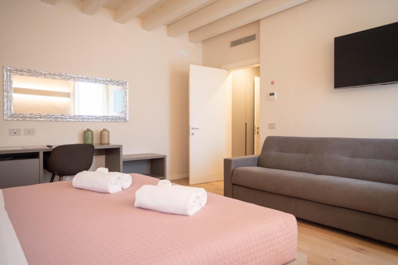 Calcirelli Suites Верона Экстерьер фото