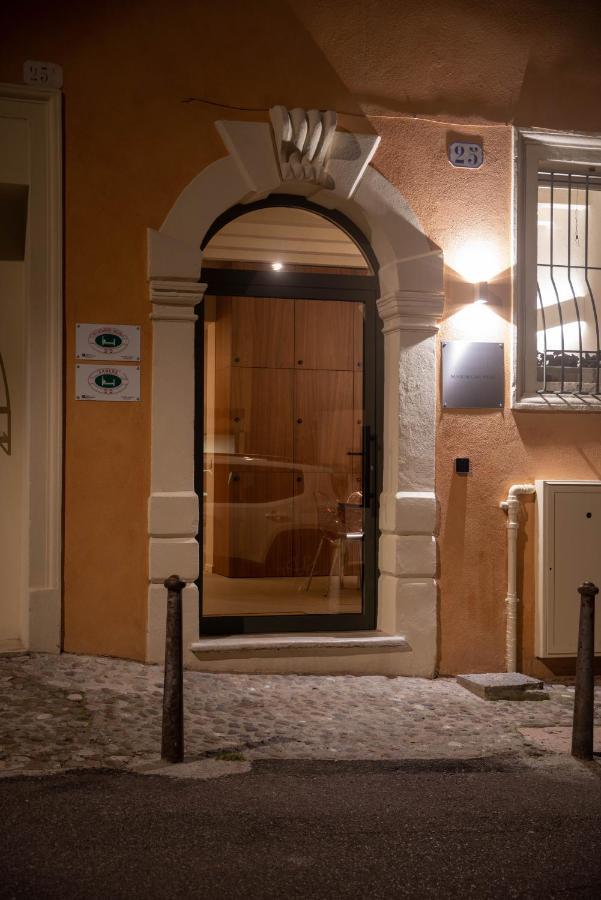 Calcirelli Suites Верона Экстерьер фото